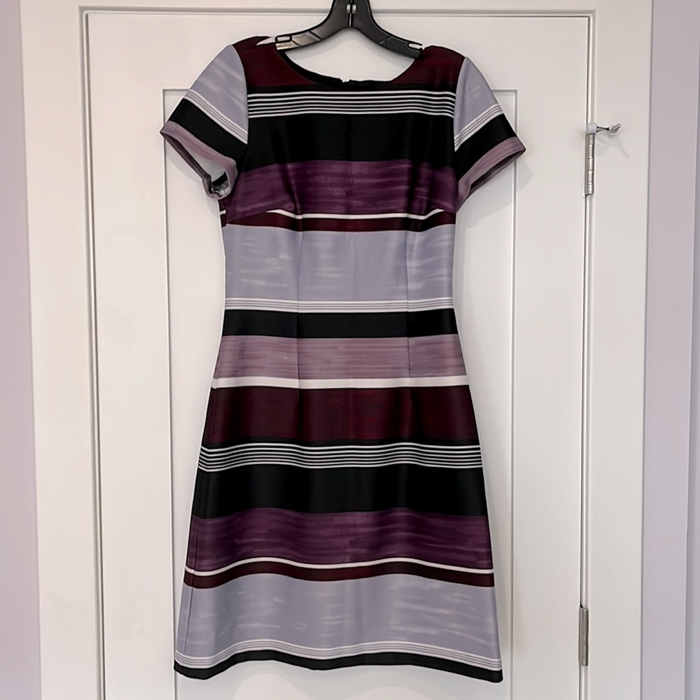 Adrianna Papell sheath dress w/sleeves